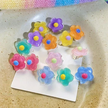 Корейската мода Цветна смола Акрилни цветя Скоба за ушите на жените Сладки Сладки обеци-клипове без пиърсинг Y2k Естетически декорации