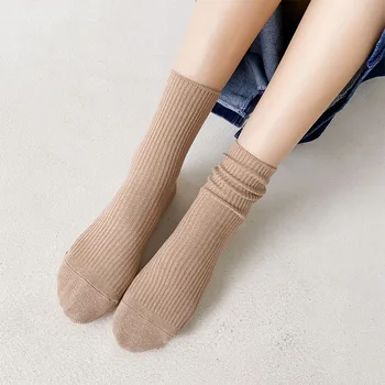 Модни терлици средна дължина на Японски Корейски стил, Свободни дълги чорапи, Меки тенденция на Пролетно-есенни ежедневни чорапи за момичета, обикновен.